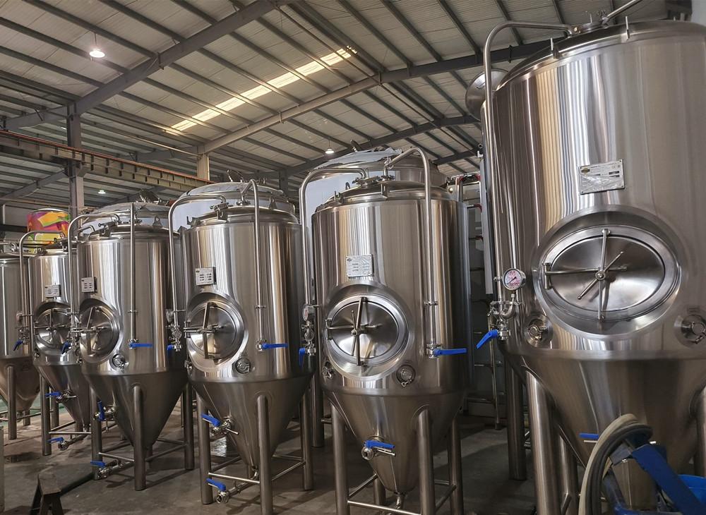 5bbl beer fermenter, 10bbl fermenter, beer fermenter unitank, 5bbl brewhouse, brewing equipment
